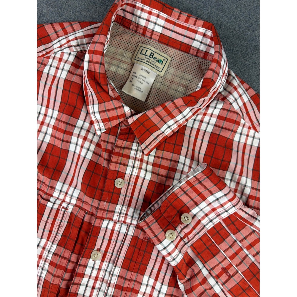 L.L. Bean Button Down Shirt Men Large Red White Plaid Nylon Fishing L/S Roll Tab